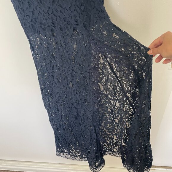 Lulus Lace Maxi Dress in navy - Picture 5 of 15